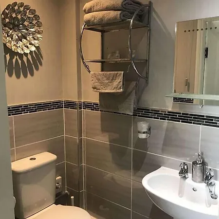 בית הארחה Manor View 4*