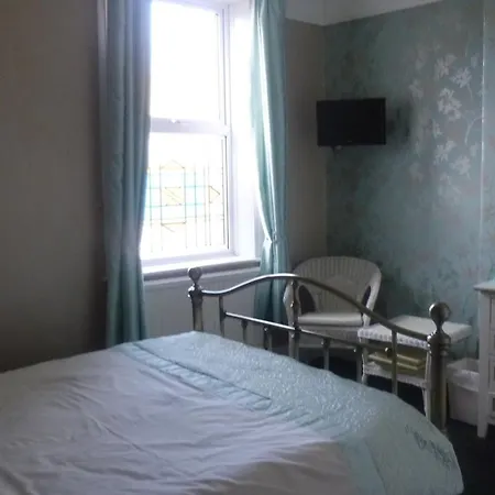 Manor View 4*