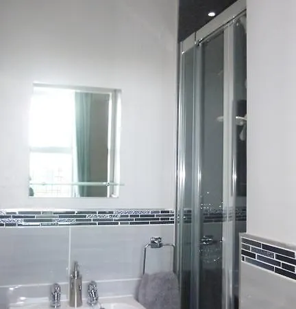 בית הארחה Manor View וויטבי