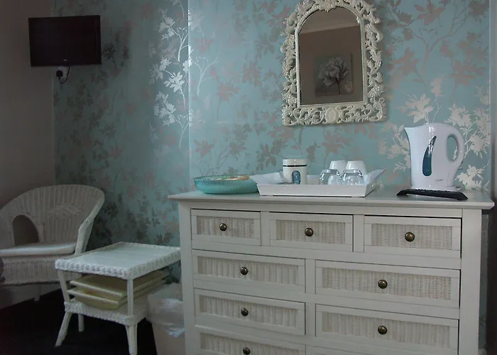 Manor View Pensionat 4*